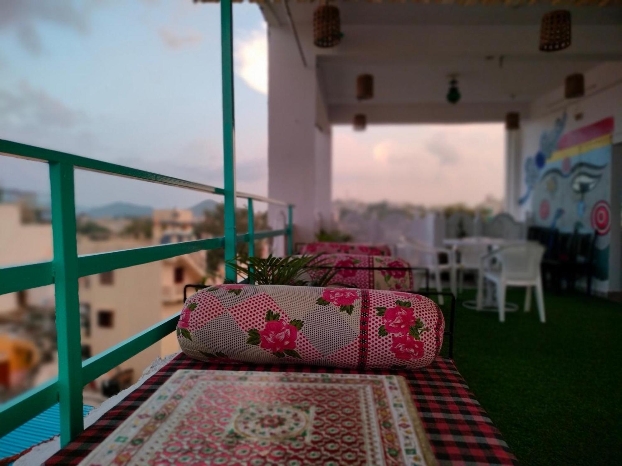 Krishna Stay Guest House Udaipur Exterior photo